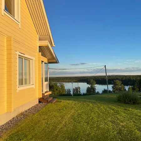 Moekki Kauniilla Maisemilla Chalet *