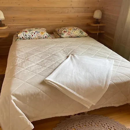 Moekki Kauniilla Maisemilla Chalet *