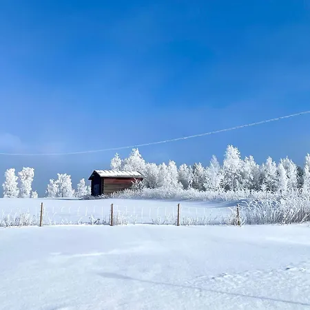 Moekki Kauniilla Maisemilla